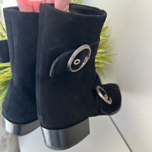 Zara | Flat Suede Boots - Picture 9 of 16